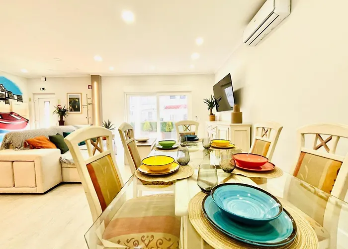 Brisamarvilas Sea View, 5 Min Walk To Town &